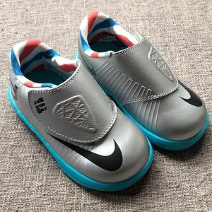 Brand new! Nike KD sneakers toddler size 5